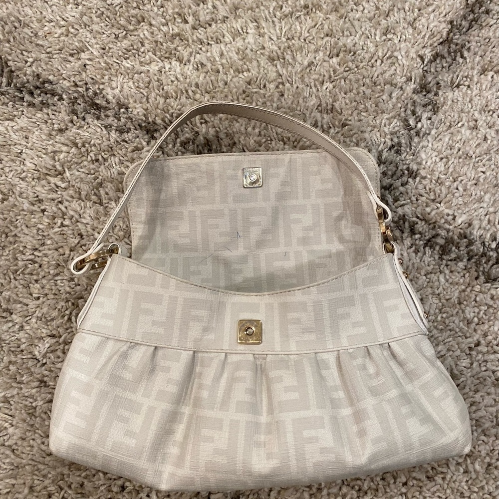 Vintage Fendi handbag - Picture 3 of 6